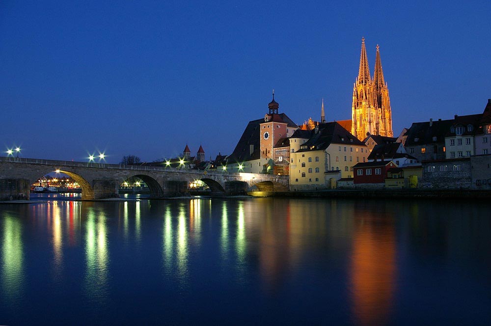 Der Dom in der Stadt Regensburg lockt Jahr für Jahr viele Tausend Besucher nach Regensburg